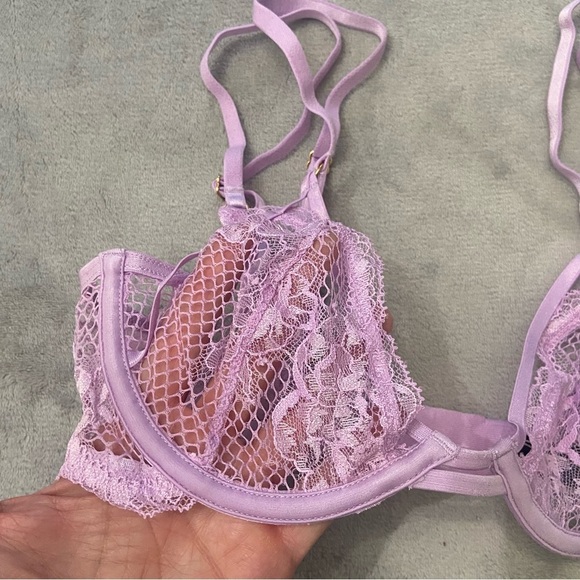 New! Victoria’s Secret Lilac Fishnet Lace Unlined Low Cut Demi Bra 10344 - Picture 6 of 10